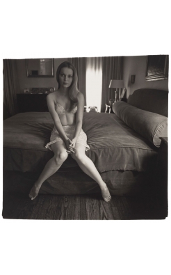 Diane Arbus, Mia Villiers Farrow on Bed