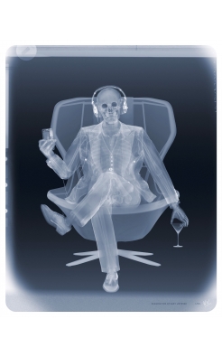 Nick Veasey, Easy Listener, 2015