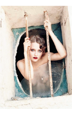 Ellen von Unwerth, Untitled, 2002