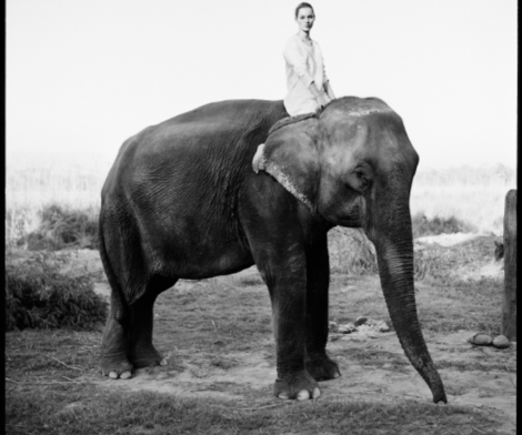 Arthur Elgort, Kate Moss, Nepal, 1993