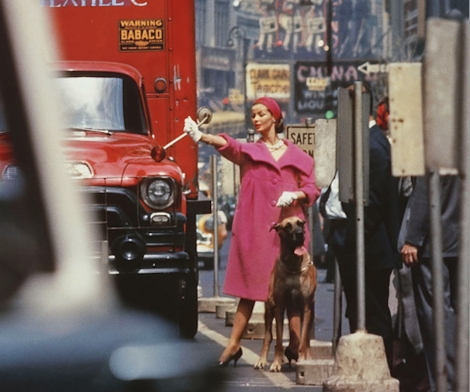 William Klein, Dolores wants a taxi, New York (Vogue), 1958