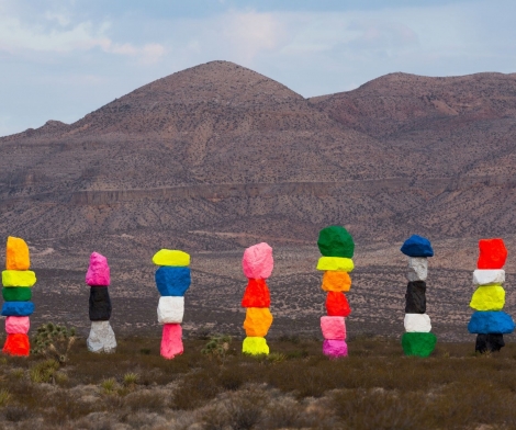 Ugo Rondinone, Magic Mountain Squares