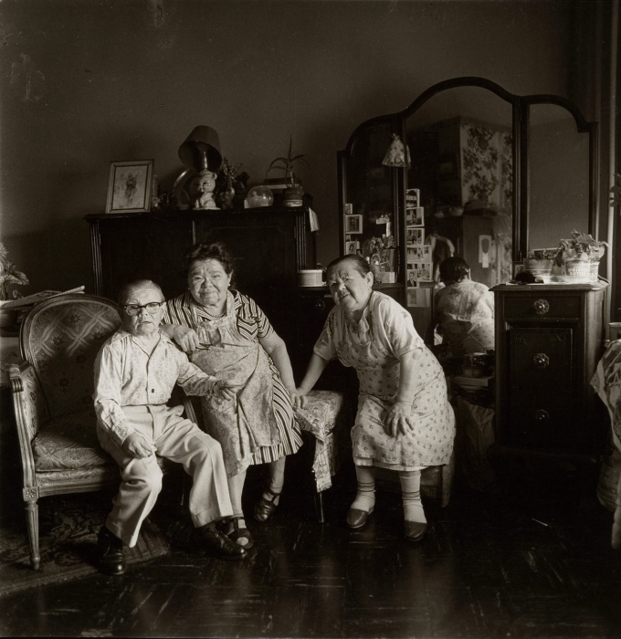 Diane Arbus, Russian Midget Friends