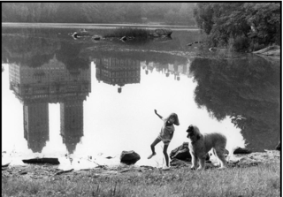 Elliott Erwitt, Central Park Elliott Erwitt, Central Park