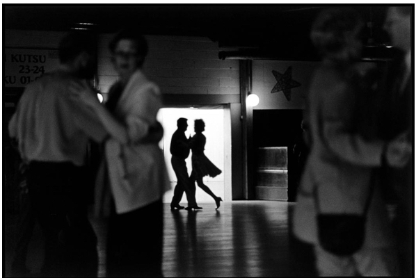 Elliott Erwitt, Finland (Dancers) 2001 Elliott Erwitt, Finland (Dancers) 2001