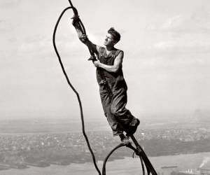 Lewis Hine, The Sky Boy