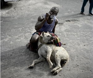 Pieter Hugo, Abdullahi Mohammed with Mainasara, Lagos, Nigeria, 2007 Pieter Hugo, Abdullahi Mohammed with Mainasara, Lagos, Nigeria, 2007